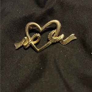 Vintage Gold Tone Heart Ribbon Brooch Lapel Pin VTG Valentines Costume Jewelry